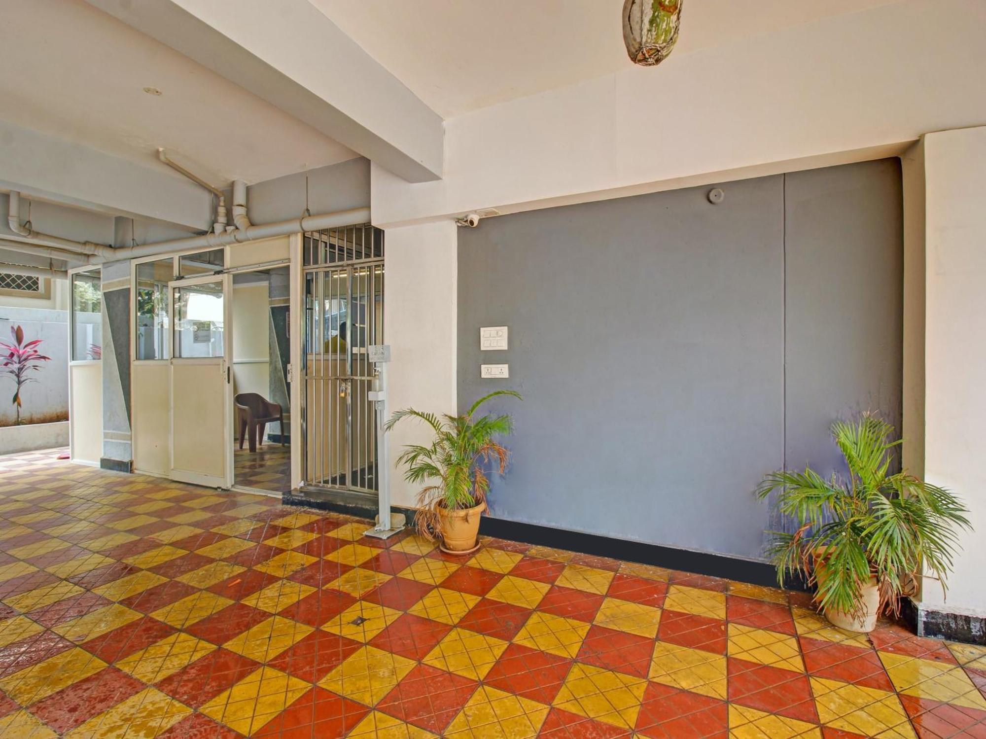Hotel O Svr Silver Key Lingampalli Ngoại thất bức ảnh