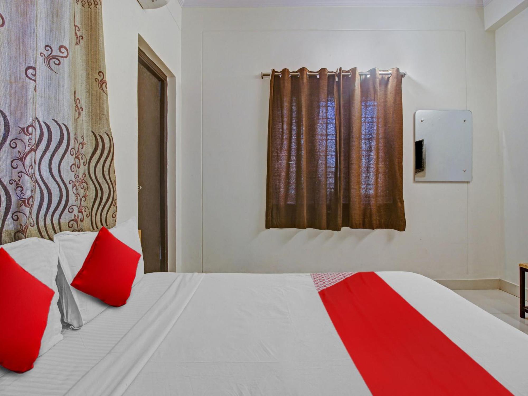 Hotel O Svr Silver Key Lingampalli Ngoại thất bức ảnh
